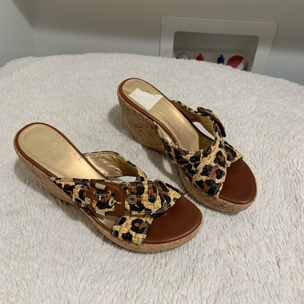 Stuart Weitzman Women Size 8 Wedges